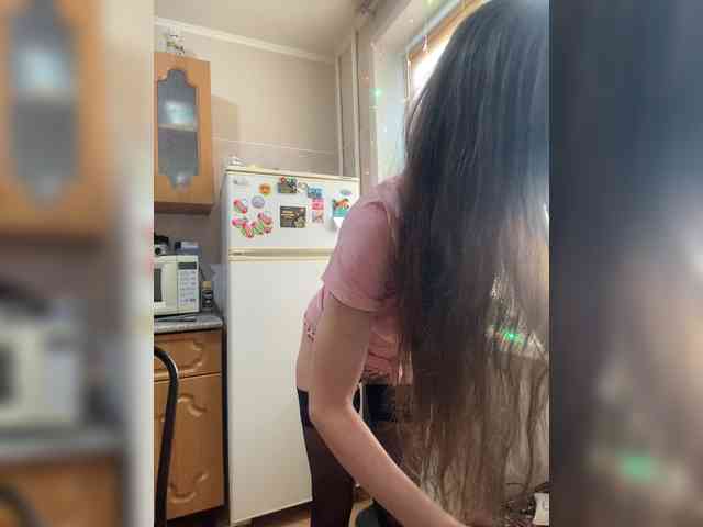 MayLily webcam