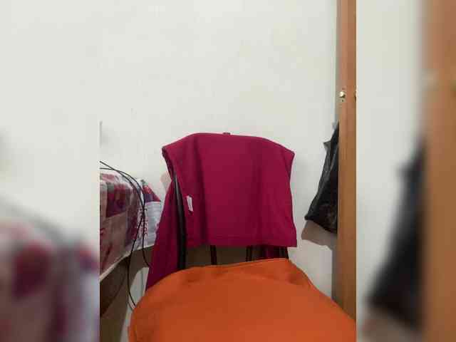 MayLily webcam