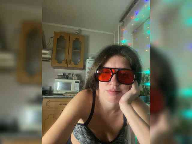MayLily webcam