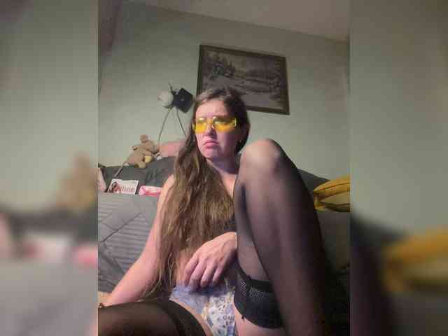 MayLily webcam
