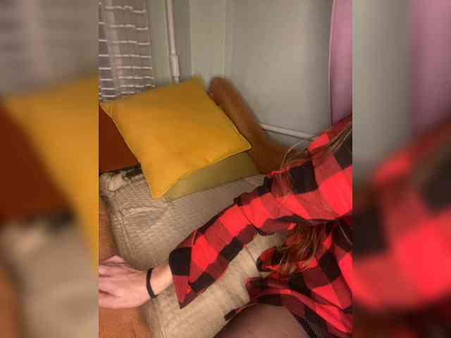 MayLily webcam