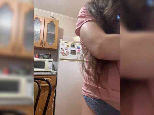 MayLily webcam