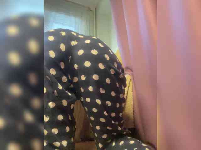 MayLily webcam