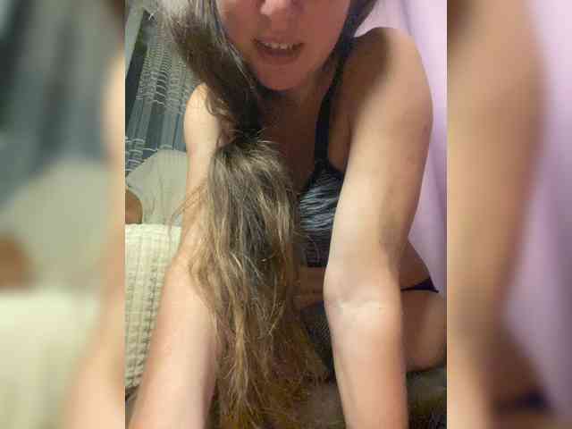 MayLily webcam