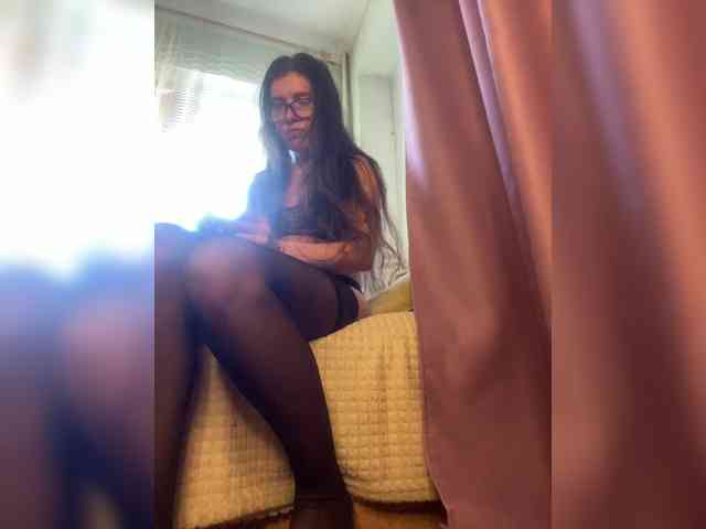 MayLily webcam