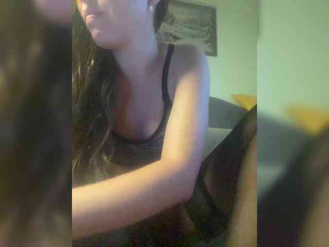 MayLily webcam