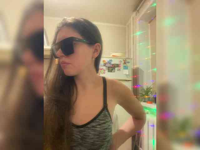 MayLily webcam