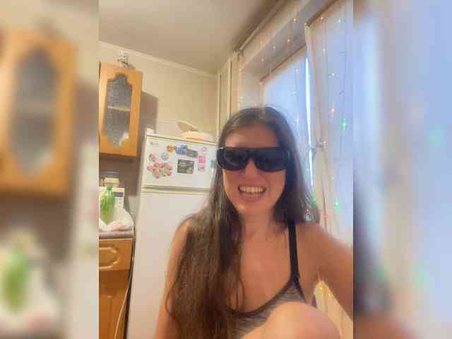 MayLily webcam
