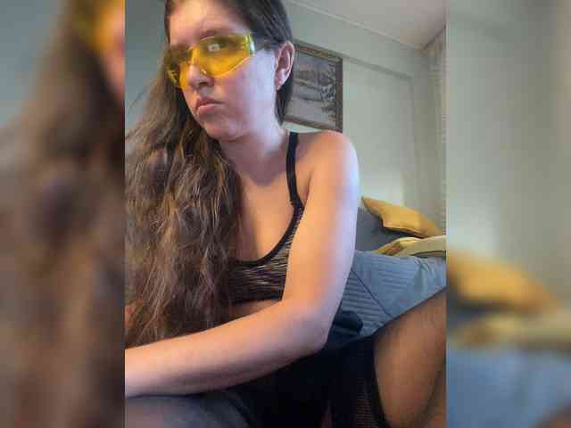 MayLily webcam
