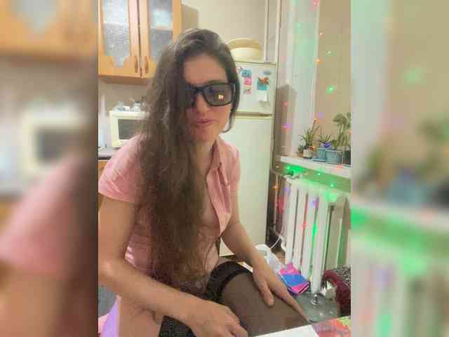 MayLily webcam