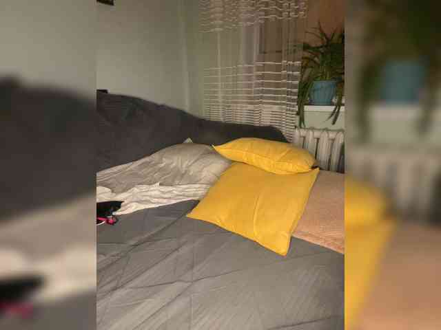 MayLily webcam