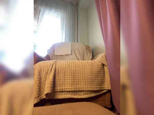 MayLily webcam