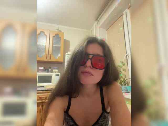 MayLily webcam