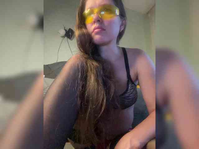 MayLily webcam