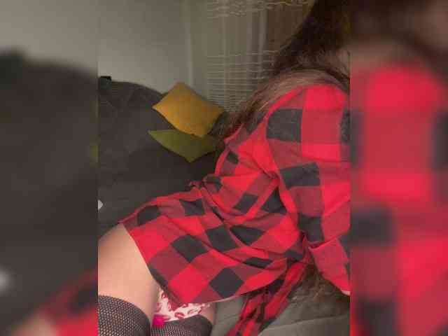 MayLily webcam