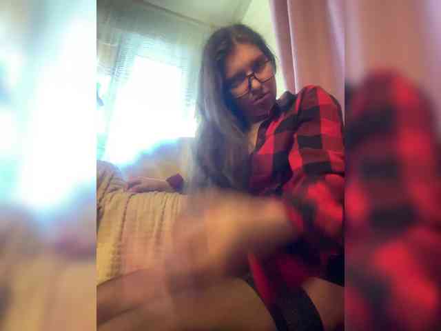 MayLily webcam