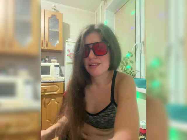 MayLily webcam