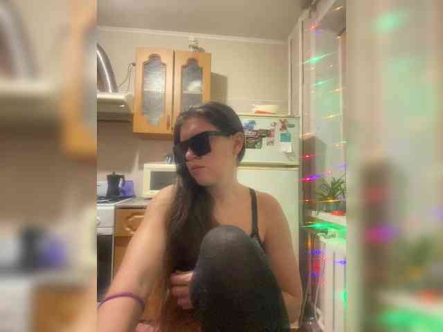 MayLily webcam