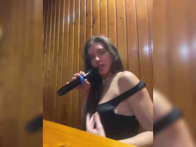 MayLily webcam