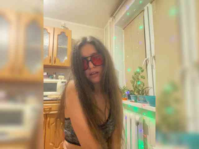 MayLily webcam