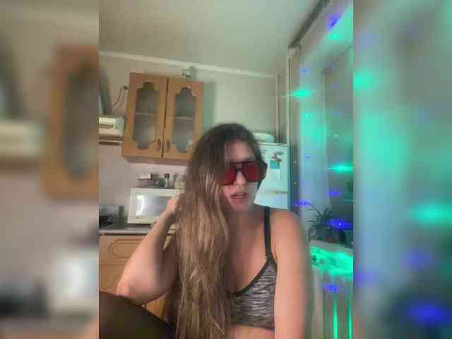 MayLily webcam