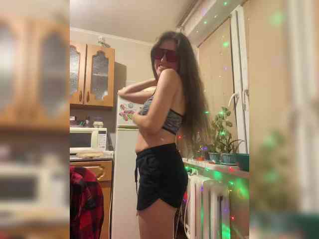 MayLily webcam