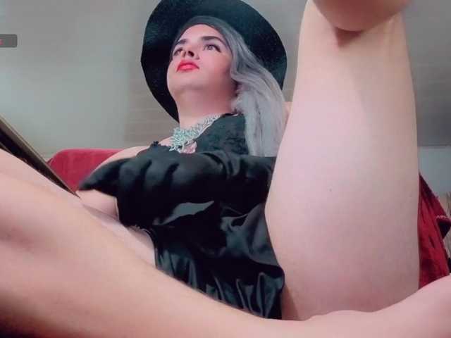 CamilaCarring