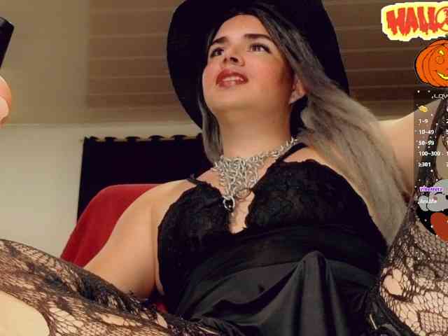CamilaCarring