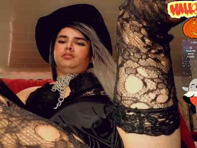 CamilaCarring