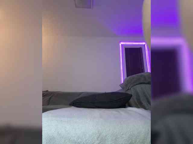 Iriskasweety live female cam on bongacams