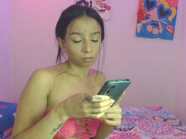 JHOANITAHOT live cam on BongaCams