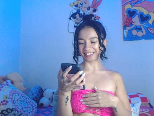 JHOANITAHOT live cam on BongaCams