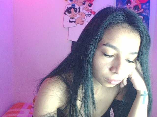 charlotehere live cam on BongaCams