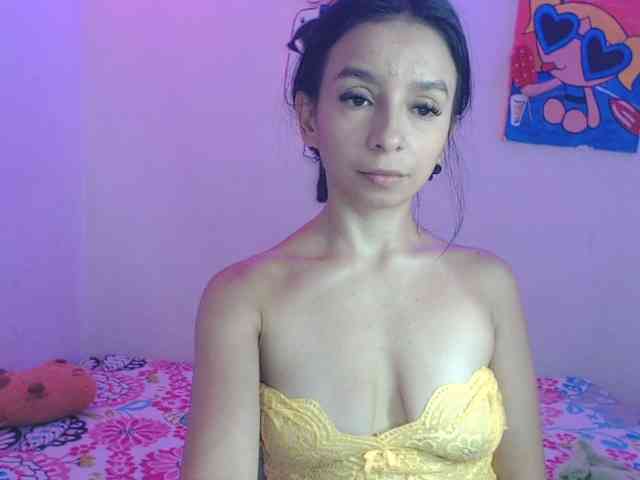 charlotehere webcam