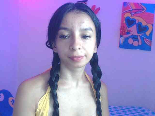 charlotehere webcam