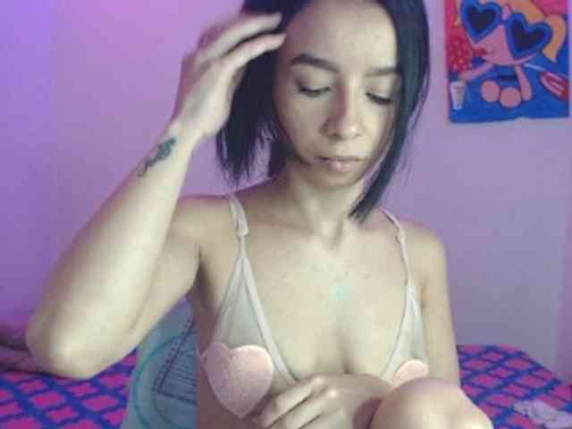 charlotehere webcam