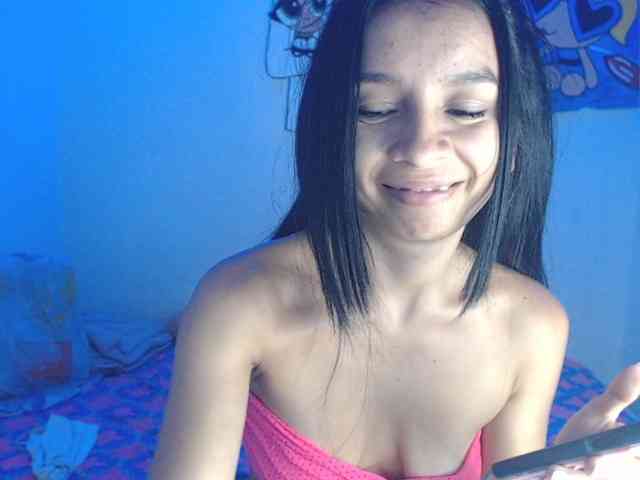 charlotehere webcam