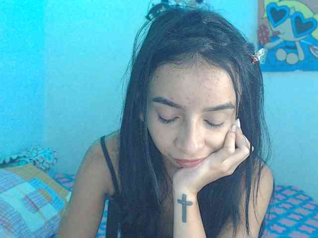 charlotehere webcam