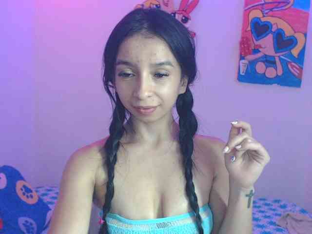 charlotehere webcam