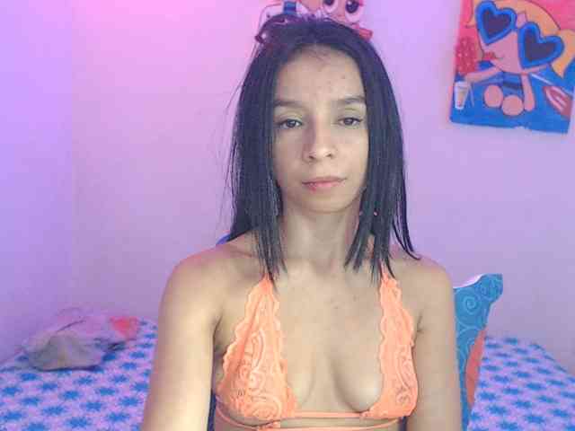 charlotehere webcam