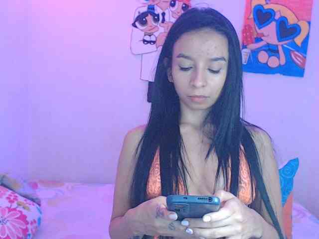 charlotehere webcam