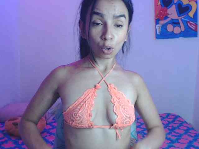 charlotehere webcam