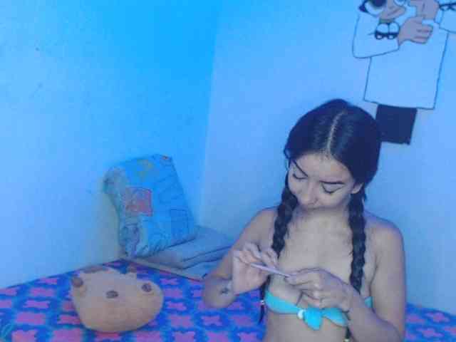 charlotehere webcam