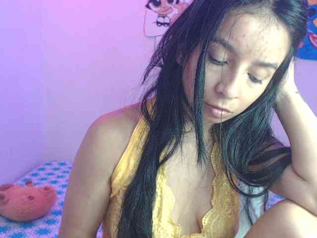charlotehere webcam