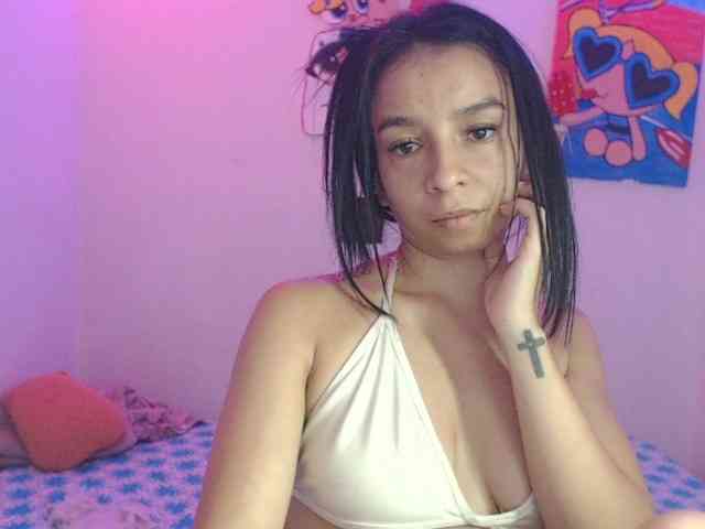 Modelo: charlotehere