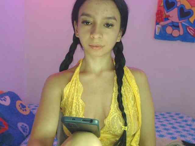 charlotehere webcam