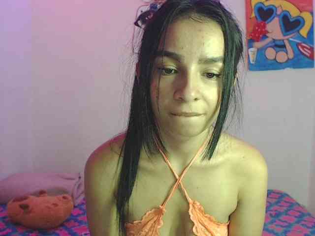 charlotehere webcam