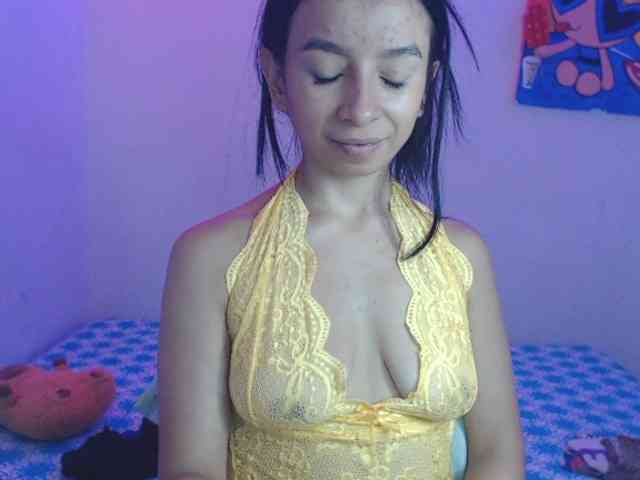 charlotehere webcam