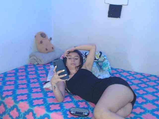 charlotehere webcam