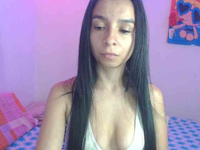 charlotehere webcam